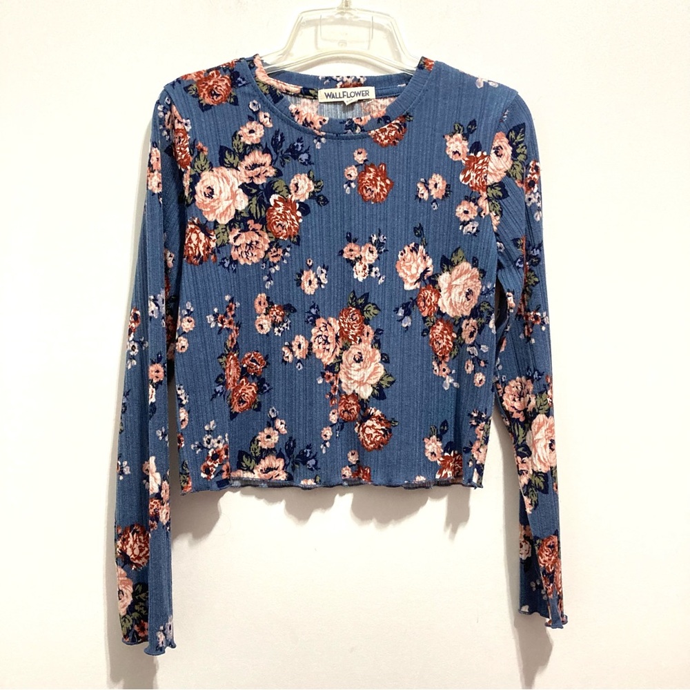 Wallflower Women’s Flower Design Long Sleeve Blouse